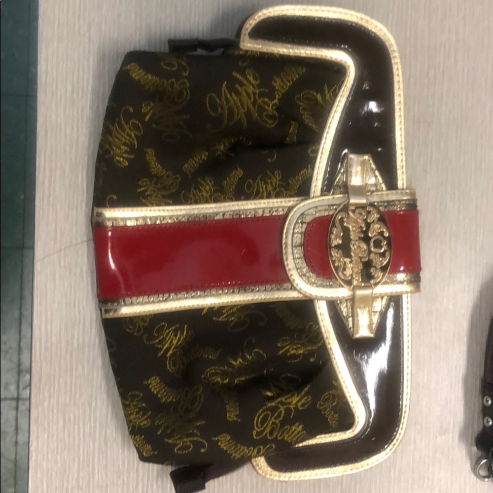 Apple bottom purse